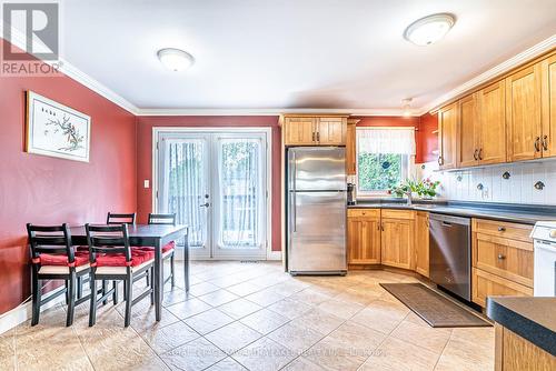 3 Midland Drive, Kawartha Lakes, ON - Indoor Photo Showing Kitchen