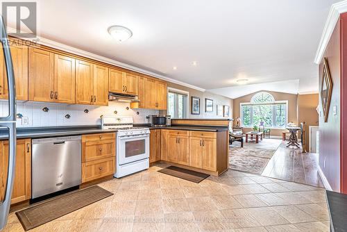 3 Midland Drive, Kawartha Lakes, ON - Indoor Photo Showing Kitchen