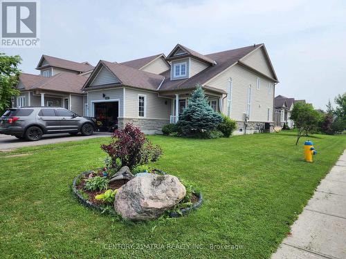 201 Cowling Heights, Peterborough, ON - Outdoor With Facade