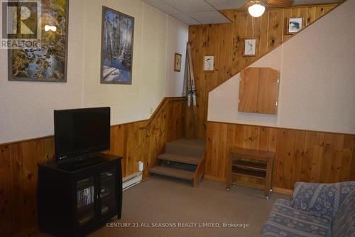 192 Golden Shores Road, Bancroft, ON - Indoor Photo Showing Other Room