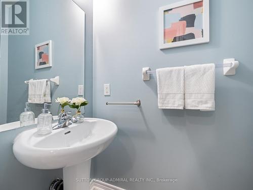 5 Yardley Crescent, Brampton, ON - Indoor Photo Showing Bathroom