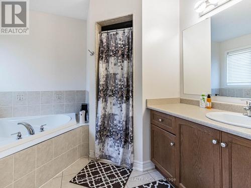 24 Mellowood Avenue, Brampton, ON - Indoor Photo Showing Bathroom