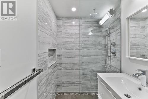 4 - 1745 Keele Street, Toronto, ON - Indoor Photo Showing Bathroom