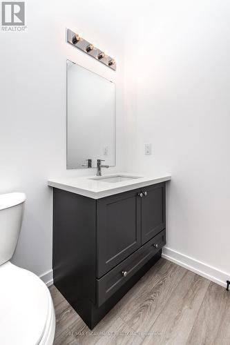 115 - 470 Dundas Street E, Hamilton, ON - Indoor Photo Showing Bathroom