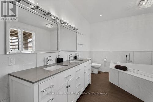 16585 Jane Street, King, ON - Indoor Photo Showing Bathroom