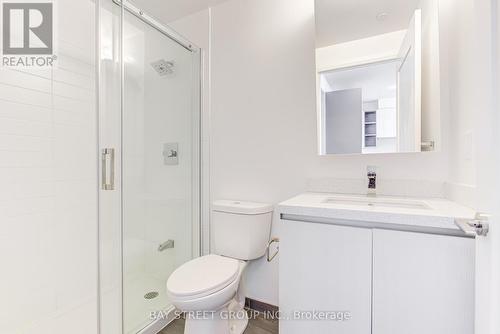 517 - 396 Highway 7 E, Richmond Hill, ON - Indoor Photo Showing Bathroom