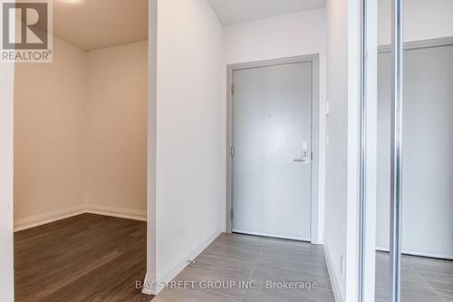 517 - 396 Highway 7 E, Richmond Hill, ON - Indoor Photo Showing Other Room