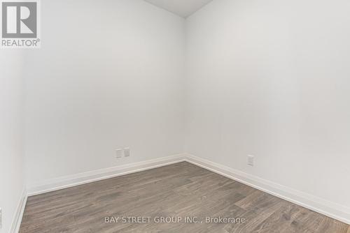 517 - 396 Highway 7 E, Richmond Hill, ON - Indoor Photo Showing Other Room