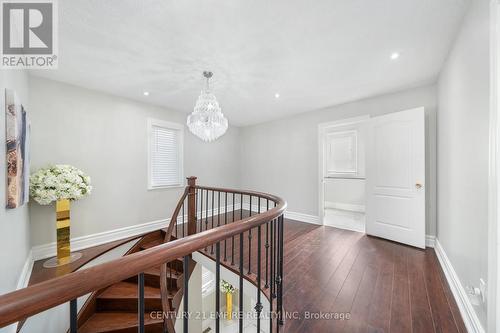 34 Lamp Crescent, Vaughan, ON - Indoor Photo Showing Other Room
