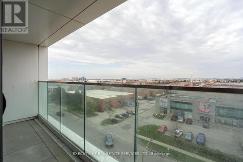 612 - 950 Portage Parkway, Vaughan, ON - Outdoor With View
