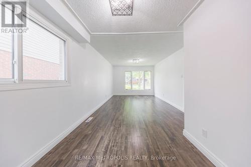 185 Tupper Street W, New Tecumseth, ON - Indoor Photo Showing Other Room