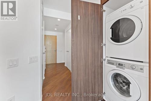 1109 - 45 Charles Street E, Toronto, ON - Indoor Photo Showing Laundry Room
