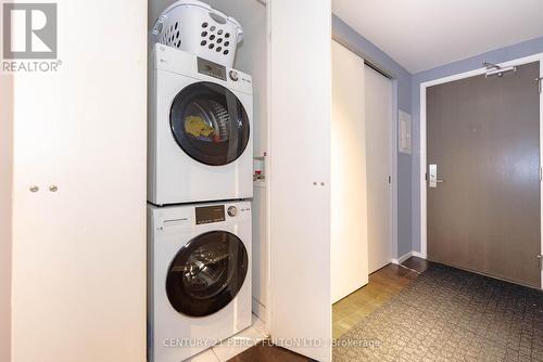 504 - 101 Charles Street, Toronto, ON - Indoor Photo Showing Laundry Room