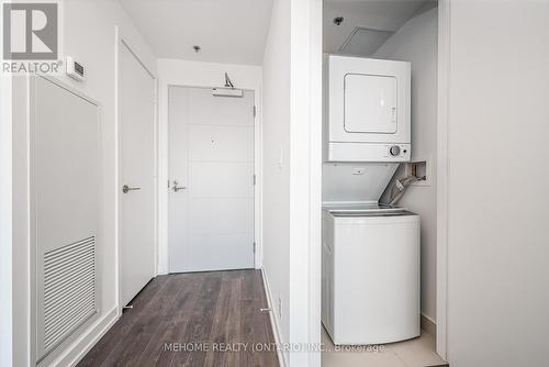 1303 - 203 College Street, Toronto, ON - Indoor Photo Showing Laundry Room
