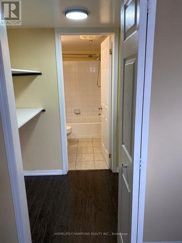 401 - 5235 Finch Avenue E, Toronto, ON - Indoor Photo Showing Bathroom