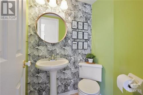 124 Briston Private, Ottawa, ON - Indoor Photo Showing Bathroom