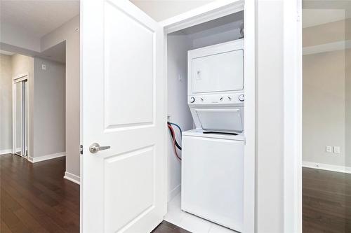 85 Robinson Street|Unit #901, Hamilton, ON - Indoor Photo Showing Laundry Room