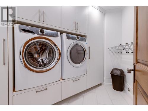 7015 Bench Drive, Prince George, BC - Indoor Photo Showing Laundry Room