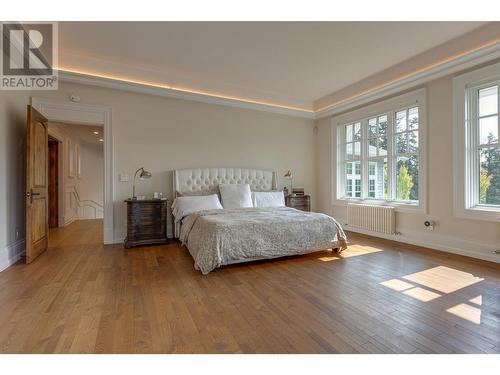 7015 Bench Drive, Prince George, BC - Indoor Photo Showing Bedroom