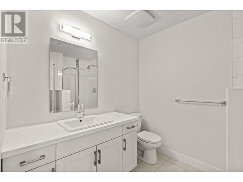 3211 Skyview Lane Unit# 307, West Kelowna, BC - Indoor Photo Showing Bathroom