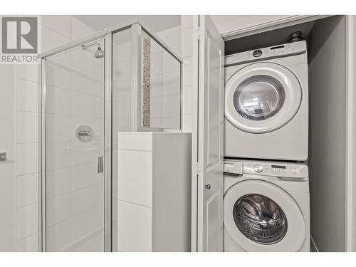 3211 Skyview Lane Unit# 307, West Kelowna, BC - Indoor Photo Showing Laundry Room