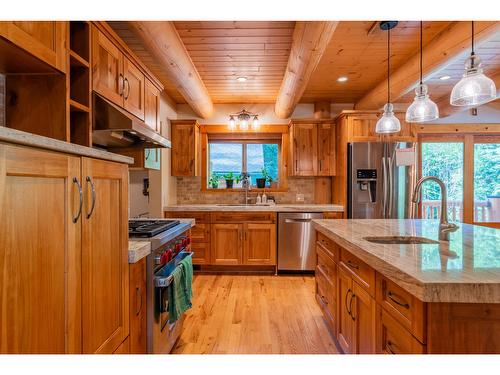 2692 Storbo Heights Road, Slocan Park, BC - Indoor Photo Showing Kitchen