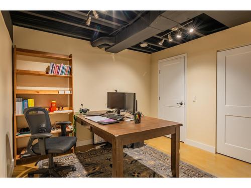 2692 Storbo Heights Road, Slocan Park, BC - Indoor Photo Showing Office
