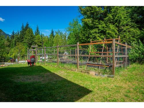 2692 Storbo Heights Road, Slocan Park, BC - Outdoor