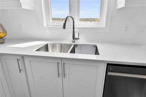 61 Soho Street|Unit #42, Stoney Creek, ON - Indoor Photo Showing Kitchen With Double Sink