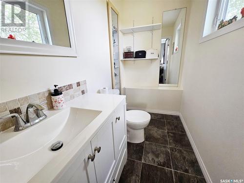 2228 Douglas Avenue, North Battleford, SK - Indoor Photo Showing Bathroom