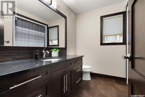 1412 Mccarthy Boulevard, Regina, SK - Indoor Photo Showing Bathroom