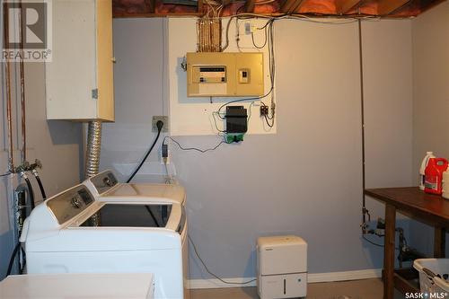 116 Barrows Street, Maryfield, SK - Indoor Photo Showing Laundry Room