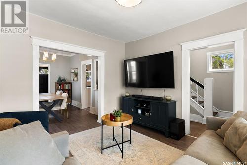 2824 12Th Avenue, Regina, SK - Indoor Photo Showing Living Room