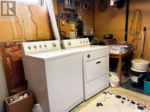 9028 Mitchell Avenue, North Battleford, SK - Indoor Photo Showing Laundry Room