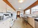 360 Sudbury Avenue, Penticton, BC  - Indoor Photo Showing Kitchen 