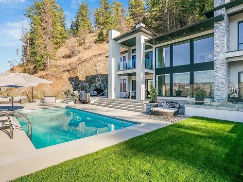 112 Sunset Boulevard, Vernon, BC - Outdoor With In Ground Pool