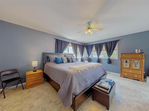16418 89Th Street, Osoyoos, BC - Indoor Photo Showing Bedroom