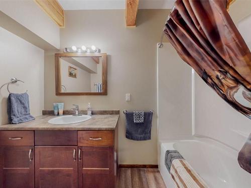16418 89Th Street, Osoyoos, BC - Indoor Photo Showing Bathroom