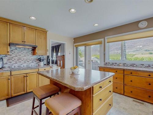 16418 89Th Street, Osoyoos, BC - Indoor Photo Showing Kitchen