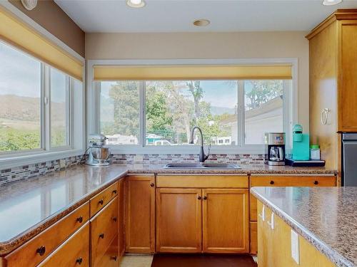 16418 89Th Street, Osoyoos, BC - Indoor Photo Showing Kitchen With Double Sink