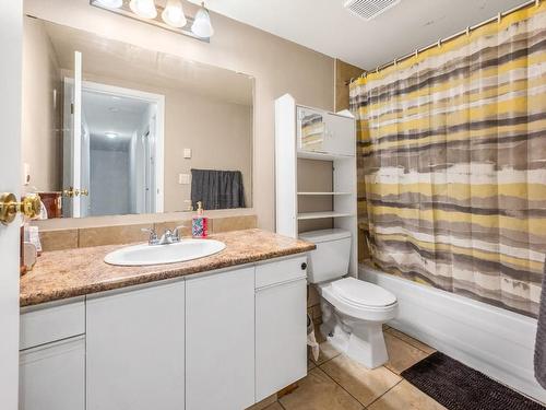 109-3800 28A Street, Vernon, BC - Indoor Photo Showing Bathroom