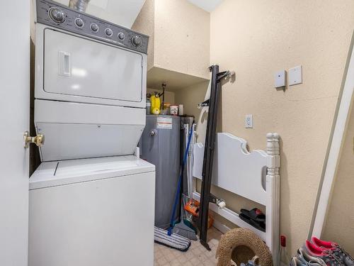 109-3800 28A Street, Vernon, BC - Indoor Photo Showing Laundry Room