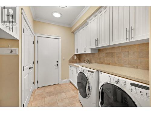 1467 Montenegro Drive, Kelowna, BC - Indoor Photo Showing Laundry Room