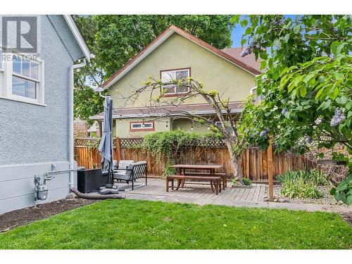 946 Laurier Avenue, Kelowna, BC - Outdoor