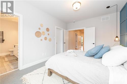 266 Avro Circle, Ottawa, ON - Indoor Photo Showing Bedroom