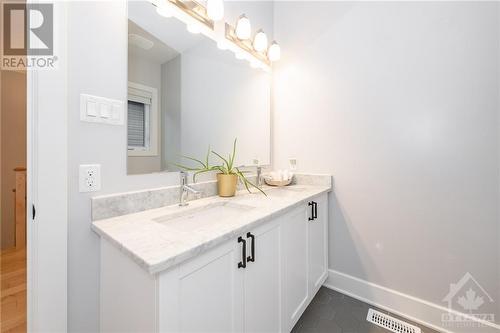 266 Avro Circle, Ottawa, ON - Indoor Photo Showing Bathroom