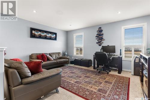 3705 Green Moss Lane, Regina, SK - Indoor Photo Showing Living Room