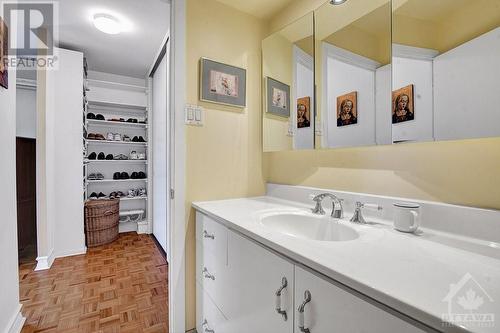 515 St Laurent Boulevard Unit#2509-10, Ottawa, ON - Indoor Photo Showing Bathroom