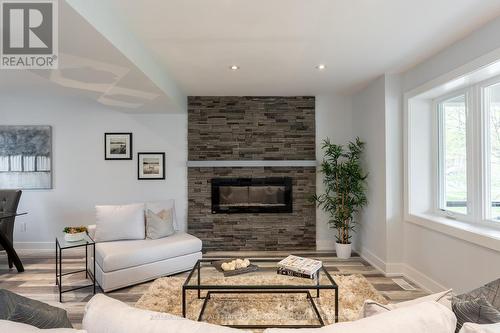 1346 Northaven Drive, Mississauga, ON - Indoor Photo Showing Living Room With Fireplace
