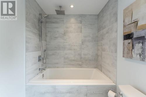 1346 Northaven Drive, Mississauga, ON - Indoor Photo Showing Bathroom
